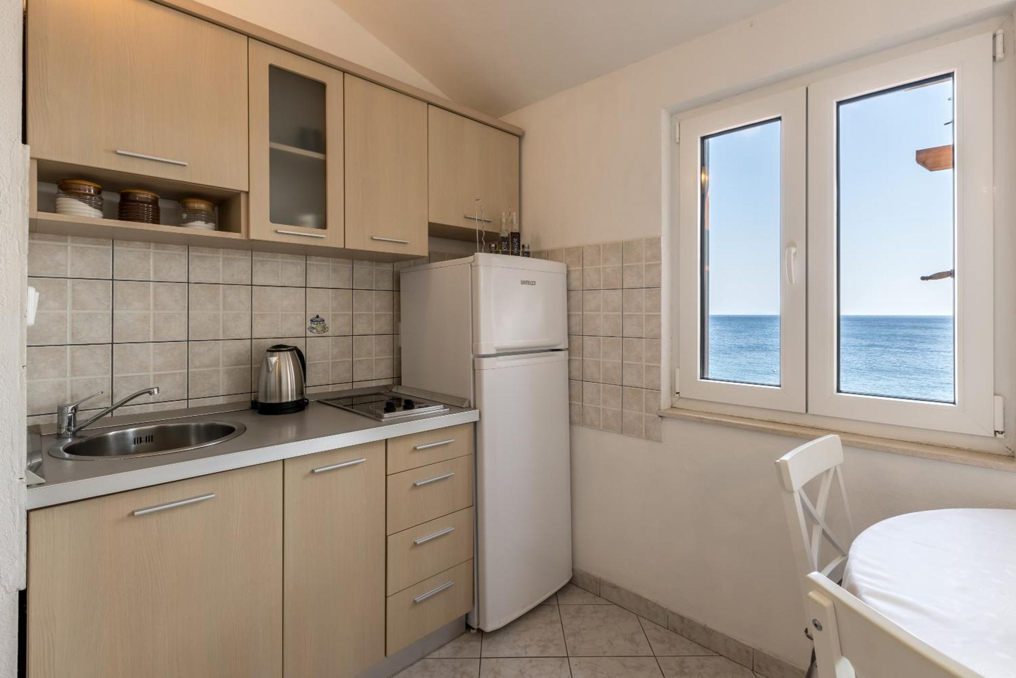 Apartments By The Sea Milna, Vis - 8946 Rukavac  Eksteriør bilde