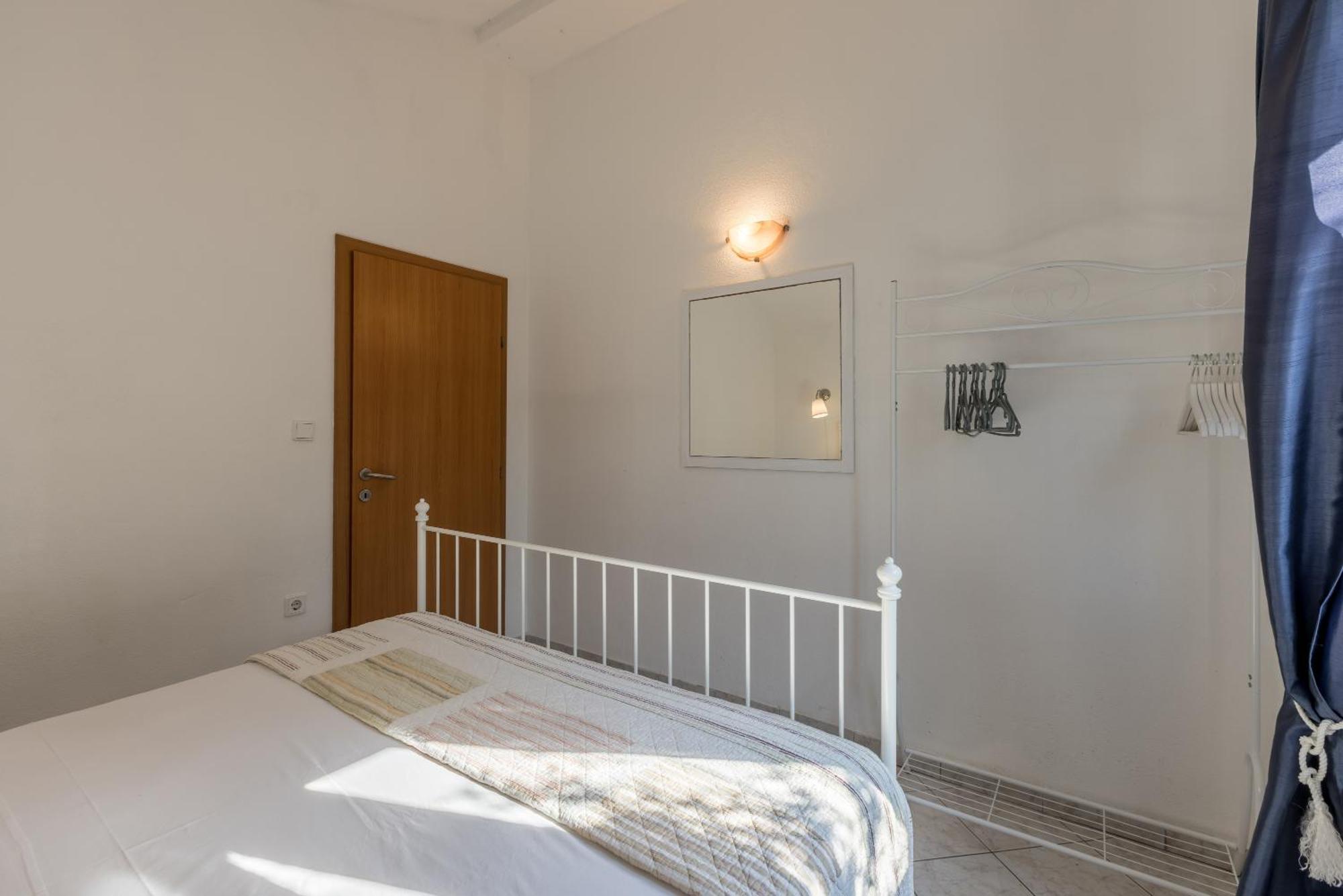 Apartments By The Sea Milna, Vis - 8946 Rukavac  Rom bilde