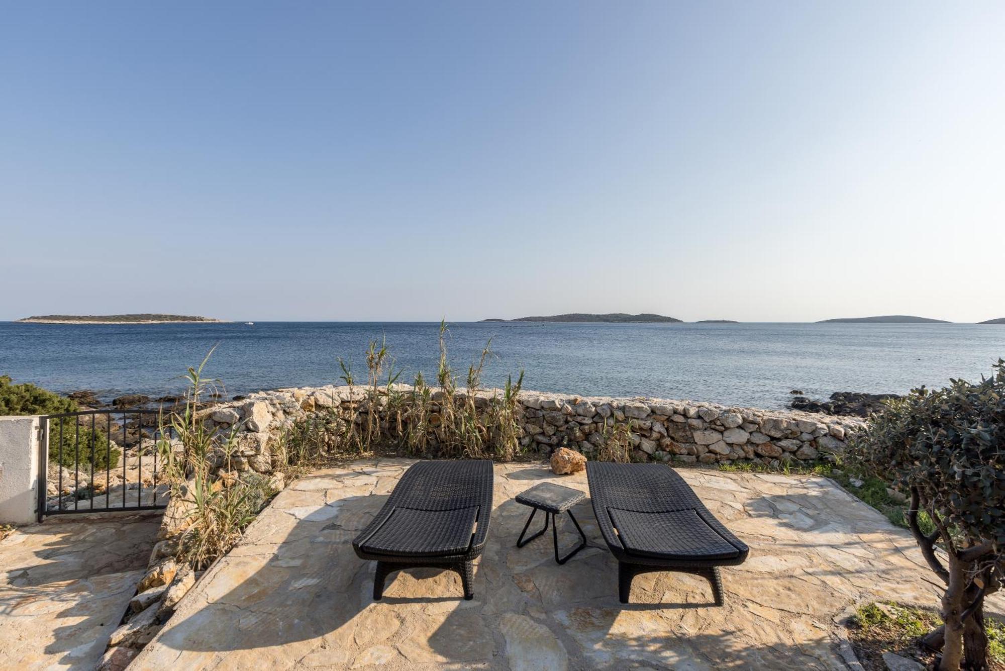 Apartments By The Sea Milna, Vis - 8946 Rukavac  Eksteriør bilde